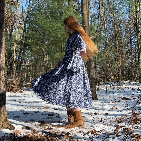 90s Laura Ashley Floral Dress - Picture 6 of 16